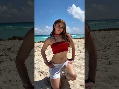 Imitando fotos de Georgina Rodríguez en la playa 🏖️ ¿Qué tal nos quedaron? thumbnail
