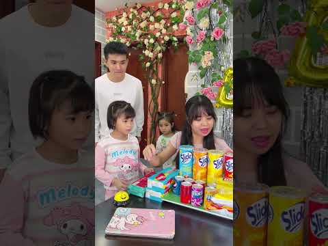 LNS - Người mẹ tịch thu hết điện thoại trong nhà || Confiscate the phones in the house. thumbnail