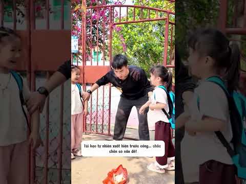 Túi Kẹo Bí Ẩn Trước Cổng Và Sự Thật Đằng Sau Khiến Ai Cũng Sợ thumbnail