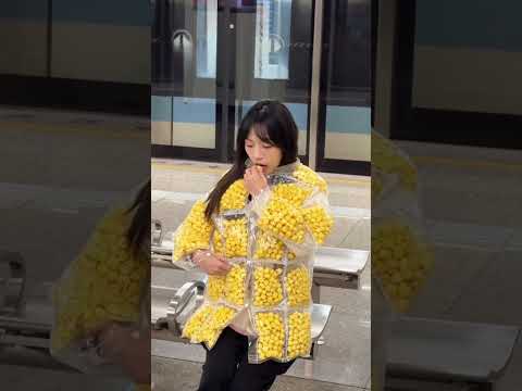 Cowok ini ciptain penemuan aneh yang bikin ngakak 🤣 #shortviral thumbnail