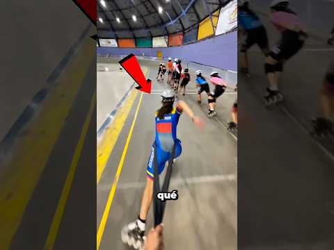 ¿Por qué la detienen al patinar? 😱⛸️🔥 thumbnail