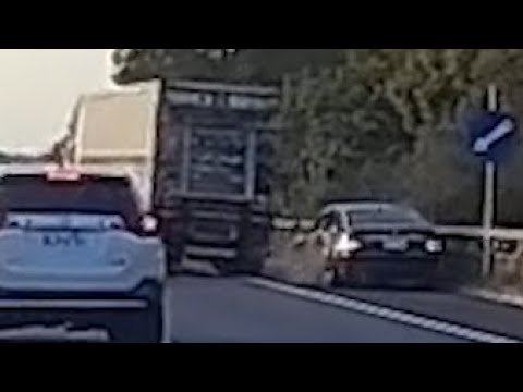 【車禍影片】學長在幹嘛大家都知道（2026.05.31 國道三號南投名間段 thumbnail