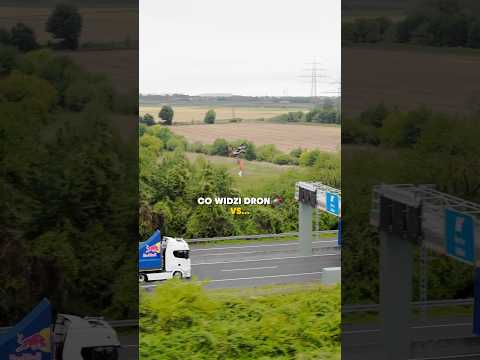 CZY ON PRZESKOCZYŁ MIĘDZY DWOMA TIRAMI?! 🤯🚚 thumbnail