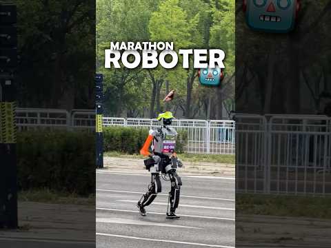 📰 Komplett absurd: Roboter gegen Menschen beim Halbmarathon | DasIstJay | #Shorts thumbnail