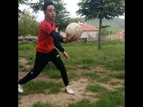 GÖKKUŞAĞI HAREKETİ NASIL YAPILIR #viralvideo#futbol#football#kesfeteyyiz#keşfetedüş#ronaldo#messi# thumbnail
