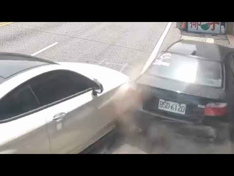 【肇逃影片】會跑的八成都有鬼，還真是毒駕（車號：BQC-9539）（2026.05.26 嘉義縣竹崎鄉林森路 thumbnail