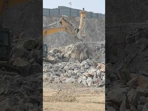 Rock breaking process with hydraulic rock breaker  #shorts #machine #construction thumbnail