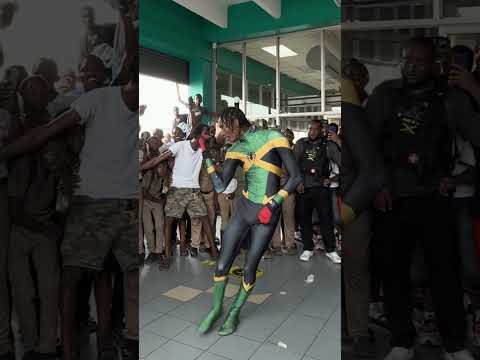 iShowSpeed vs JAMAICAN SPIDERMAN! 🇯🇲🇯🇲 thumbnail