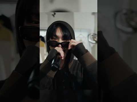 'SIKKOO Medley' Official Live Performance Cypher (feat. YOSI) #식구 #SIKKOO #AOMG thumbnail