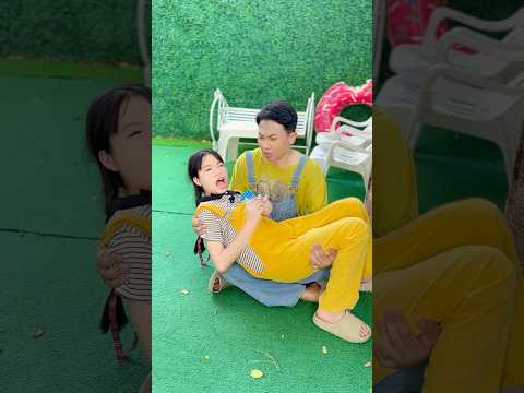 ร้องหาแม่😂 #ตลก #โบ๊ะบ๊ะshorts #พี่นาว thumbnail