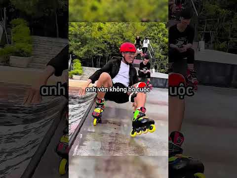 Cậu bé không bỏ cuộc và đã học được cách trượt patin ? #shortvideo#shorts thumbnail