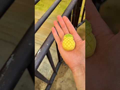 Penjaga ini sangat suka ngeprank kudanilnya #shorts #animals thumbnail
