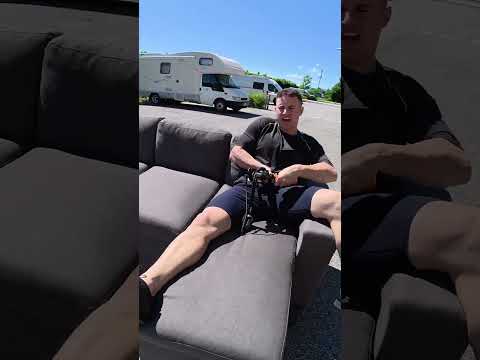 IL TEST DEL DIVANO A MOTORE. thumbnail