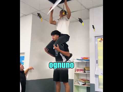 L'idea più geniale di questi studenti! 🤯🤣 thumbnail