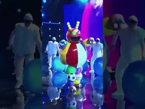 Brukar du gissa rätt? #humor #komedi #roligaklipp #parody #maskedsinger #maskedsingersverige thumbnail