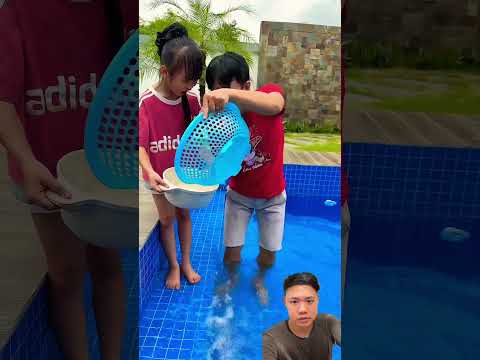 Ambil air pakai baskom bolong⁉️ thumbnail