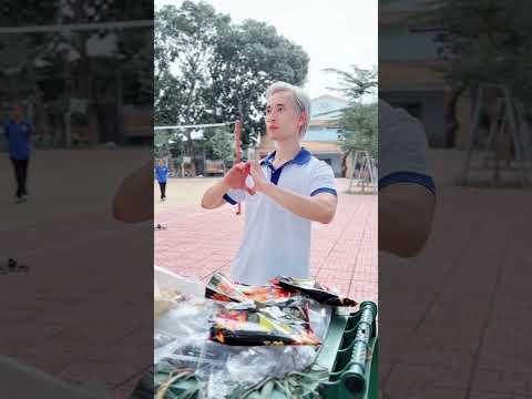BEN EAGLE - Try not to laugh challenge with guest #MartialArts #ActionComedy #KungFu #Kindness #T... thumbnail