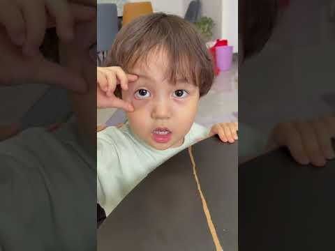 这该死的胜负欲… #搞笑 #萌娃 thumbnail