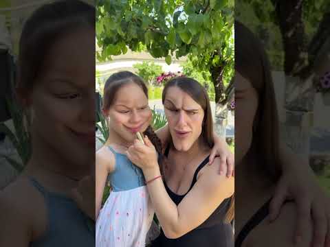Dame tu cosita with lipstick thumbnail
