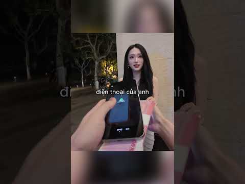 chàng trai này sử dụng phương pháp đặc biệt để xin số điện thoại của các cô gái thumbnail