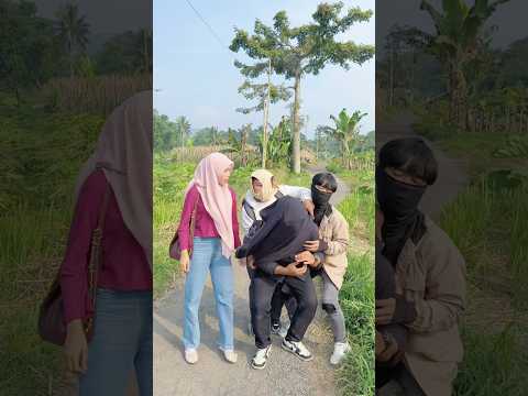 Siapa yang mukulin babeh??😤 #funny #comedy thumbnail
