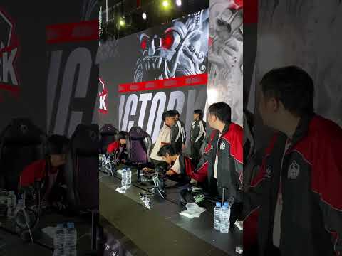 GEEK FAM pastikan tiket Playoffs#MPLIDS17 #WeOwnThis #WellPlayed #MingguBerdarah #NarasiS17 GEEK thumbnail
