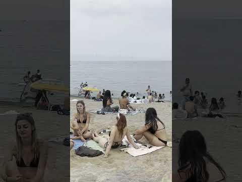 🇪🇸 Relaxing at Barcelona beach thumbnail
