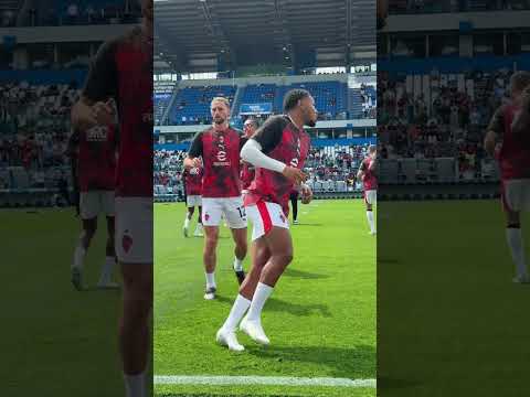 Warming up 🔥 | #SassuoloMilan | #shorts thumbnail