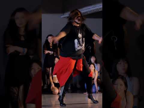 Look at 👀✨ @yanismarshall One of a kind🌹 #yanismarshall #choreography thumbnail