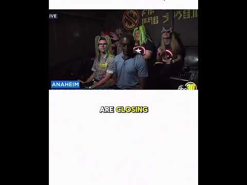 News Anchor LOSES IT On New Disneyland Guardians Of The Galaxy Ride! thumbnail