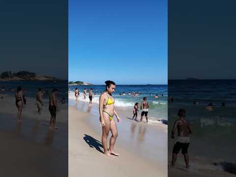??Copacabana Beach Rio de Janeiro Brazil thumbnail