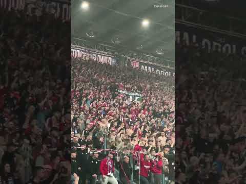 WISŁA KRAKÓW Z AWANSEM! KIBICE SKANDUJĄ #SHORTS thumbnail
