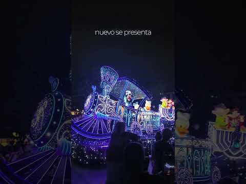 Nuevo desfile nocturno en Magic Kingdom #alanxelmundo #viajes #axm #travel thumbnail