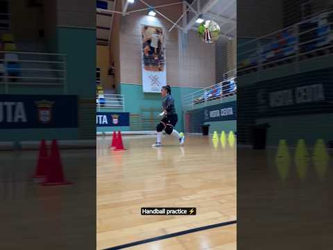 handball goal keepar practice⚽🤯🥅 #handball #explore #shorts #sports #like #love #play #treding #jaan thumbnail