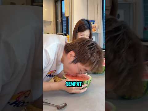 Niat Ngamankan Semangka, Malah Hilang Tanpa Jejak! #viral #shortvideo thumbnail