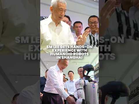 SM Lee gets a literal hands-on experience with China’s humanoid robots in Shanghai thumbnail