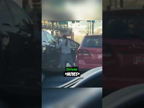 Karen Gets His Door Broken #shorts thumbnail