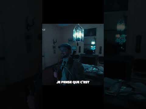 POV : t'es la commère du quartier à sa fenêtre thumbnail