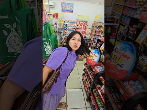 kk beli kinderjoy raksaksa?? #trandingshorts thumbnail