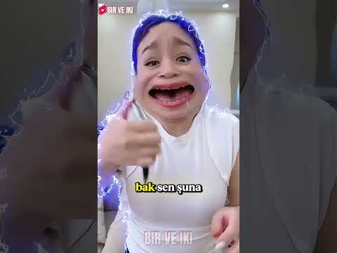 Annesini Okul Çantasıyla Kandıran Küçük Kız! 😎🎒 thumbnail