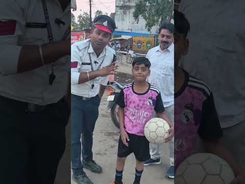 पढ़ाई के साथ Football/Cricket भी ज़रूरी है ⚽🏏 #Parenting #football #playing thumbnail