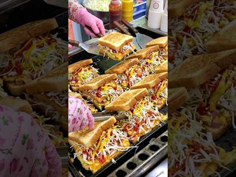 이상하게 끌리네? 5,000원 갓성비 대학로 토스트 Korean Cheese Tteokgalbi Toast / Korean street food thumbnail