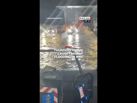 Thunderstorms cause flash flooding in NYC thumbnail