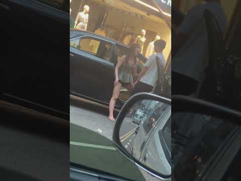 車CAM直擊 - 一番肺腑之言之後...隨即送你兩腳撩陰腿 thumbnail