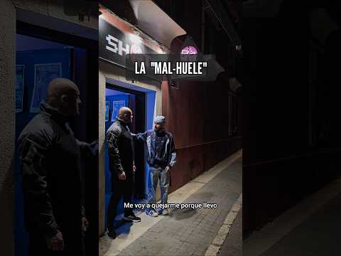 La tengo que sacar de la discoteca! #bouncerpower #elportero #discoteca #viral #shorts #boliche thumbnail
