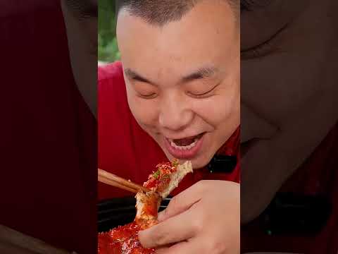 Opening a king crab in a big bowl is so easy! #mukbang thumbnail