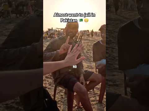 Don’t do this in Pakistan 🇵🇰 thumbnail