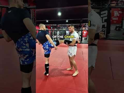 If you don’t want your middle kick to be caught, CHECK THIS OUT! @saenchaithailand secret ? thumbnail