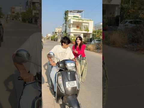 Kamjor ki madad kre ❤️🤣 par apne risk pr 😅|| Jaanvi Patel #shorts thumbnail