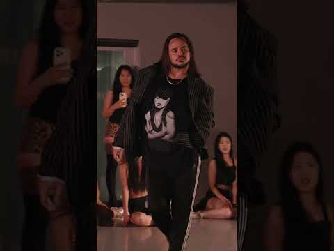 Look at 👀✨ @yanismarshall His movement breathes🍃 #yanismarshall #choreography thumbnail